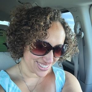 Meet your Posher, April